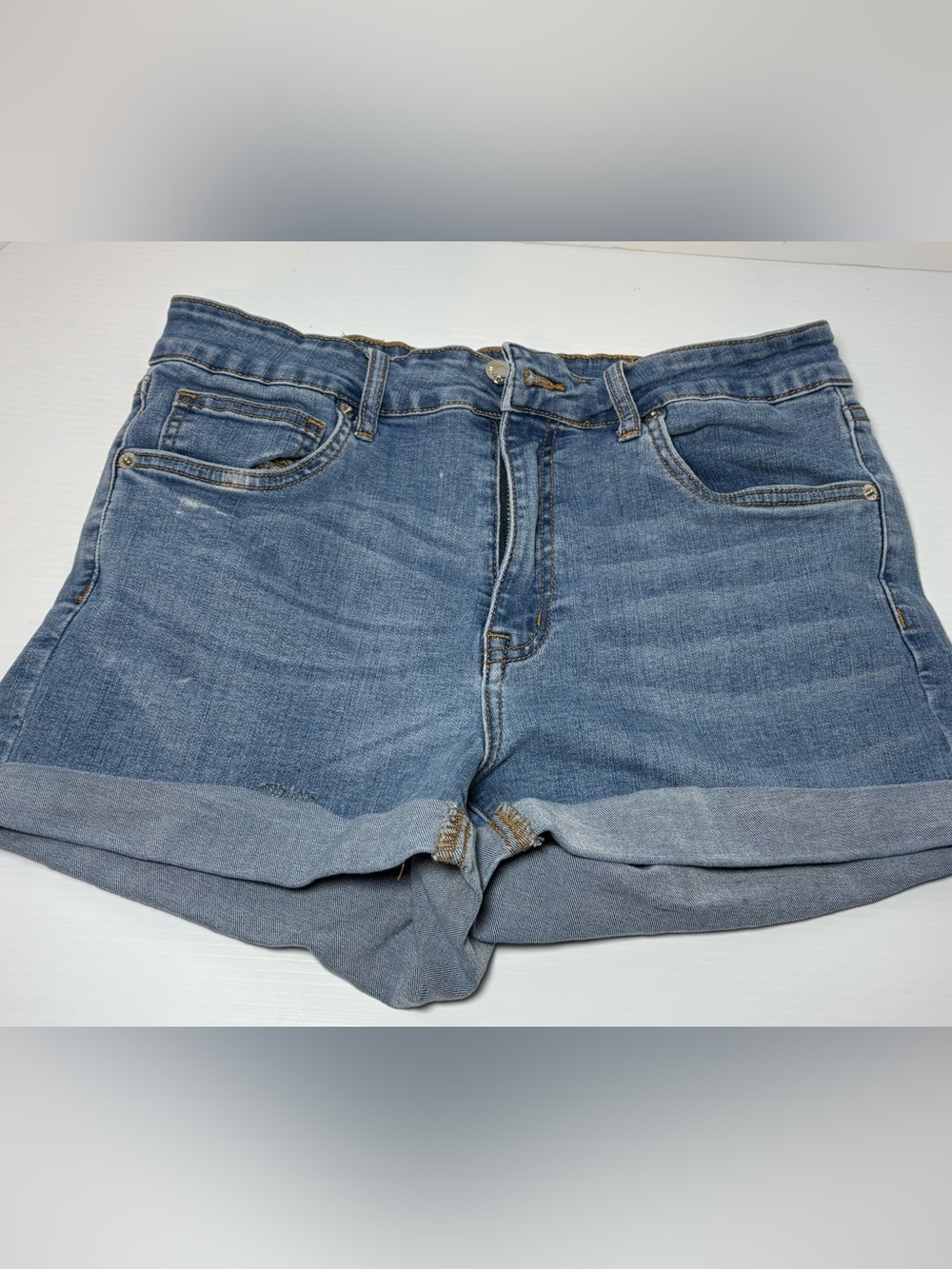 High-Rise Blue Denim AERO Rolled-Hem Jean Shorts